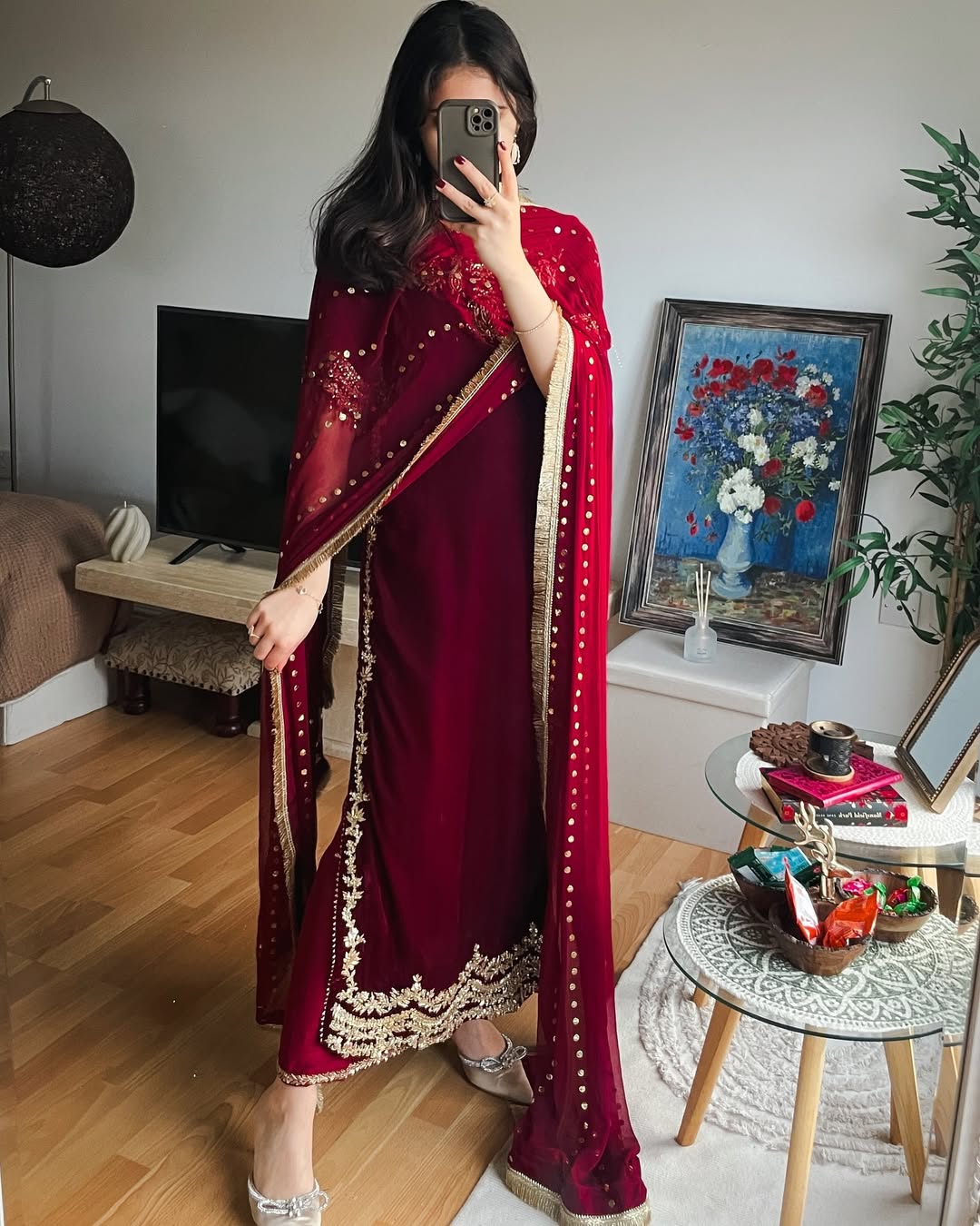 Reds & velvets Suit for the winter